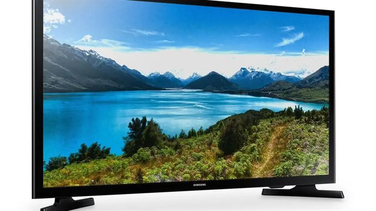 أسعار شاشات التلفزيون 32 بوصة في سوق الأجهزة الكهربائية.. اختيار أنسب للغرف